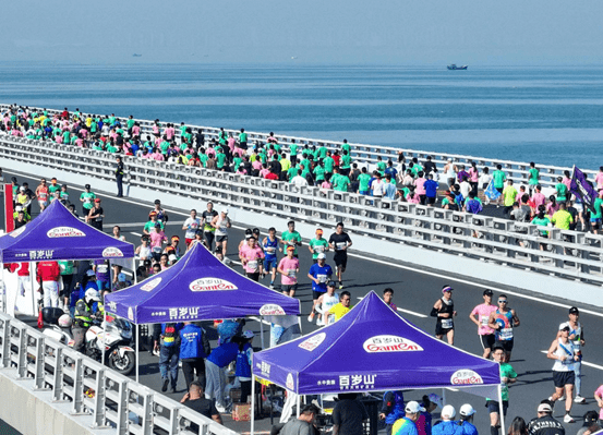 Sports Water Ganten Joins Hands with Qingdao Bay Bridge Marathon to Create Ocean Wonders with Footsteps